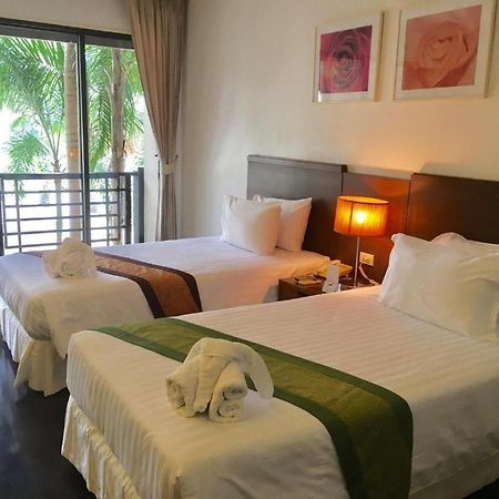 Suwan Golf & Country Club Hotel Nakhon Pathom Buitenkant foto