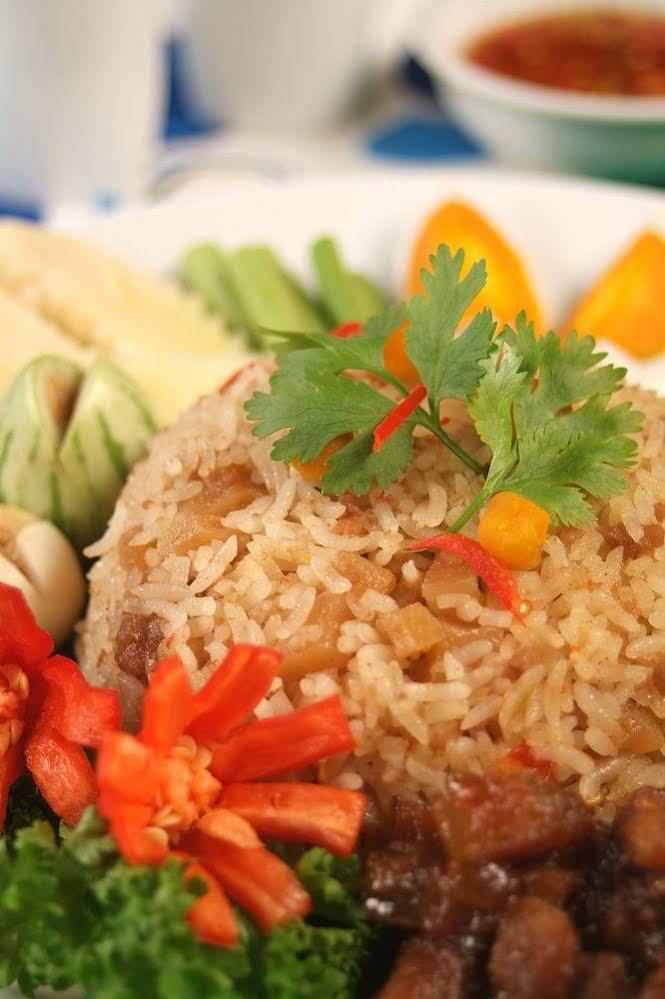 Suwan Golf & Country Club Hotel Nakhon Pathom Buitenkant foto