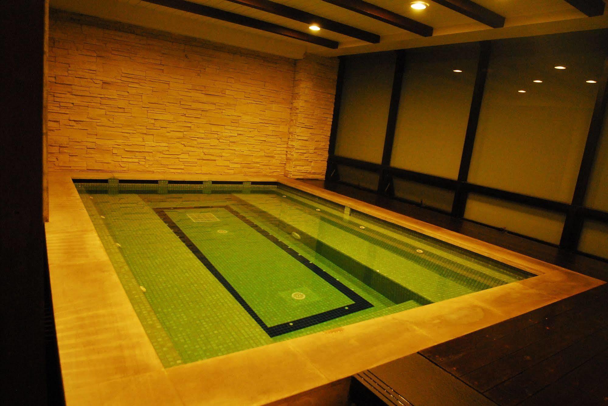 Suwan Golf & Country Club Hotel Nakhon Pathom Buitenkant foto